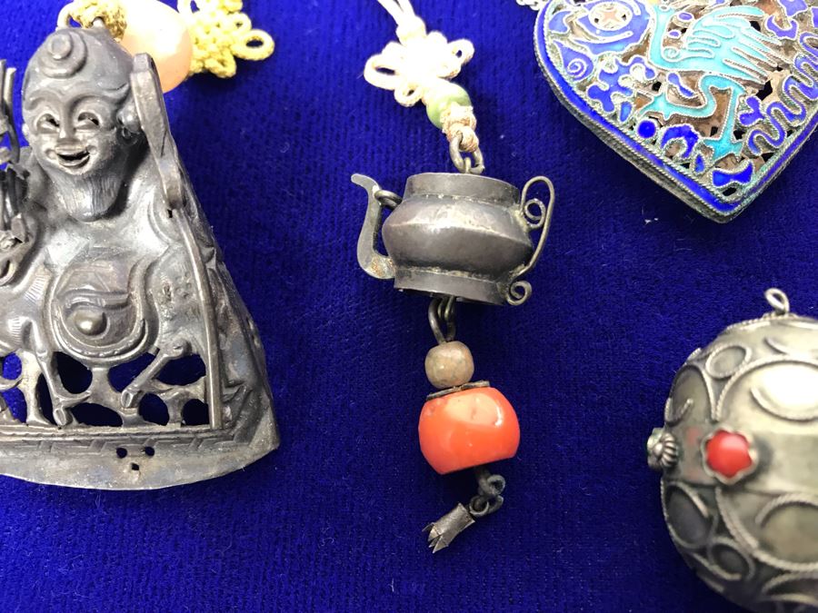 Costume Jewelry Lot With Some Silver: Monet, Trifari, Kramer, Coro - See Photos [Photo 5]