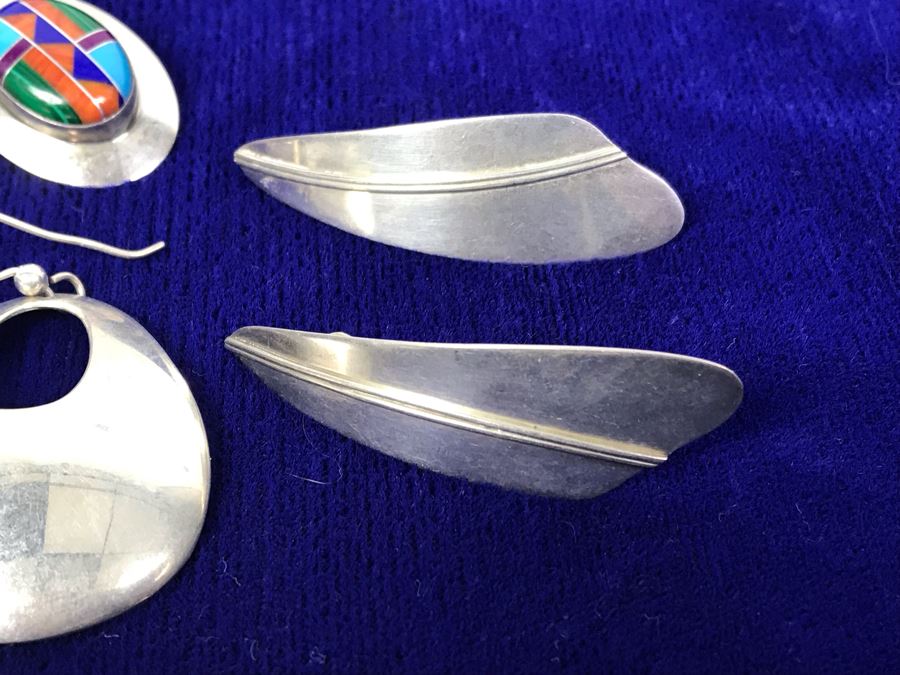 Sterling Silver Jewelry Earring Lot With Sterling Ring - Some Signed Woods Sterling And KBN Sterling 64.3g (One Earring Shown Nearest Bottom Needs Repair) [Photo 4]