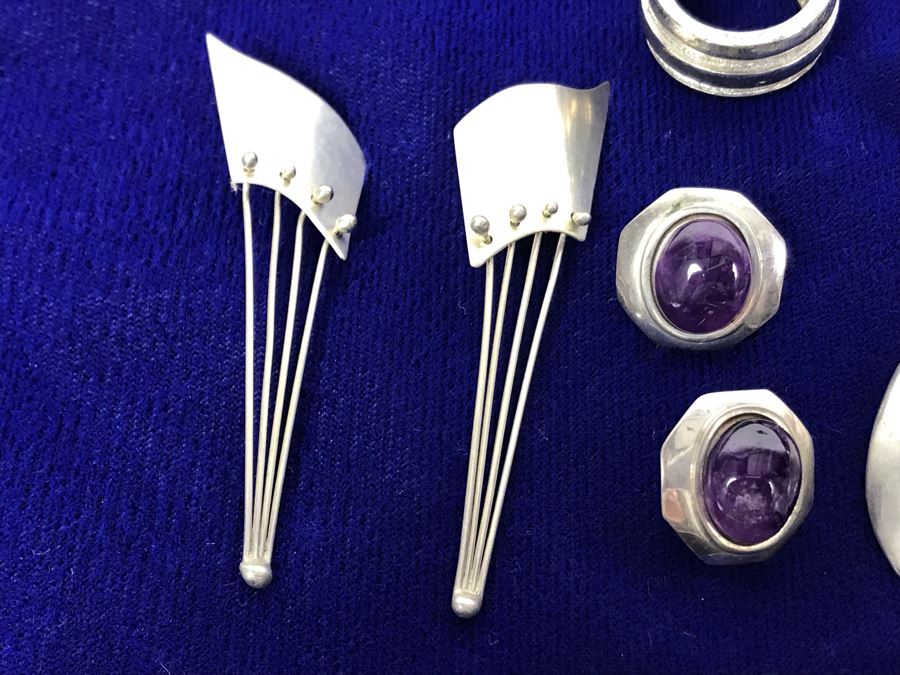 Sterling Silver Jewelry Earring Lot With Sterling Ring - Some Signed Woods Sterling And KBN Sterling 64.3g (One Earring Shown Nearest Bottom Needs Repair) [Photo 7]