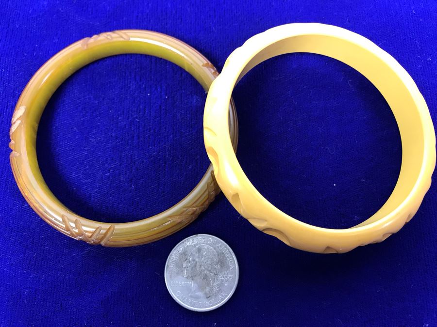 Pair Of Bakelite Bangle Bracelets [Photo 4]