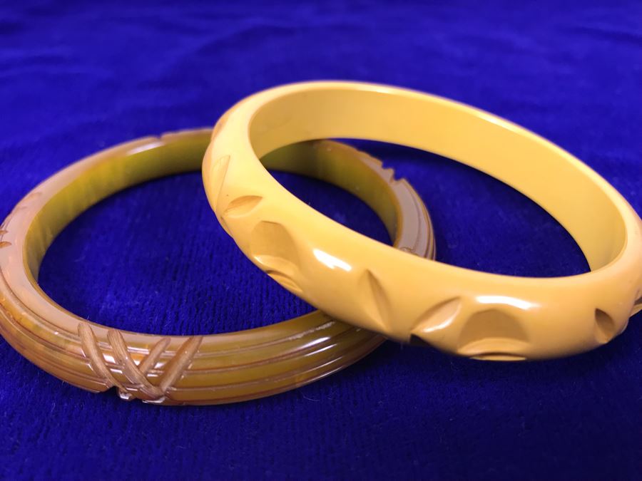 Pair Of Bakelite Bangle Bracelets [Photo 2]