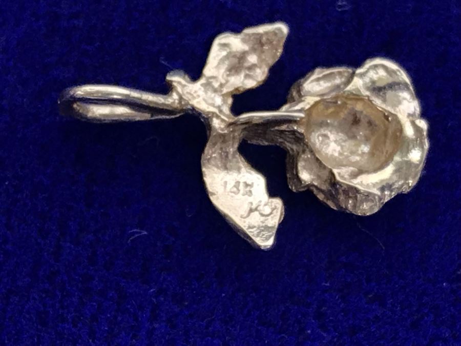 14K Gold Rose Pendant And Heart Pendant With 14K Gold Bale - Rose Pendant Weighs 1g [Photo 9]