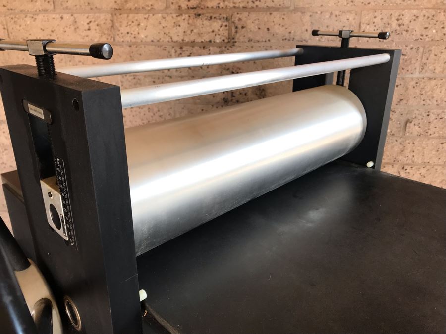 Rare Ettan Press Co Etching Press San Diego, CA With Custom Steel Frame Base Desirable High Quality Print Making Press MS-3 Etching Press 24.25 X 48 X .75' 280LBS Estimate $3,000 [Photo 12]