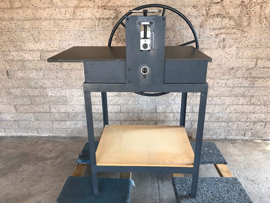 Rare Ettan Press Co Etching Press San Diego, CA With Custom Steel Frame Base Desirable High Quality Print Making Press MS-3 Etching Press 24.25 X 48 X .75' 280LBS Estimate $3,000 [Photo 17]