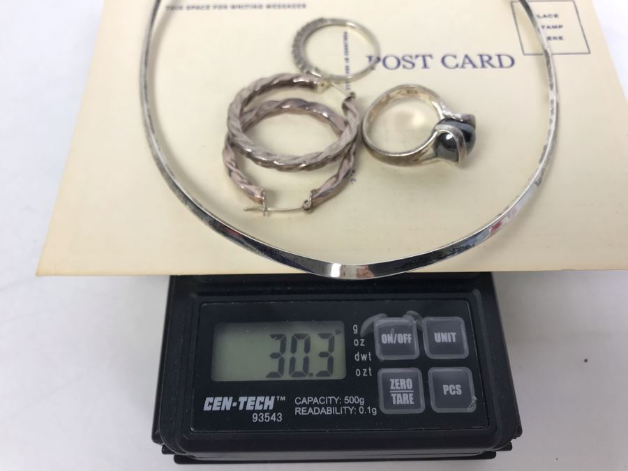 Pair Of Sterling Silver Rings, Sterling Silver Chocker Necklace And Pair Of Sterling Silver Earrings 30.3g [Photo 11]