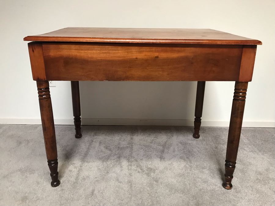 Primitive Slant Top Desk With Hinged Top And Storage 37'W X 25'D X 31'H [Photo 4]