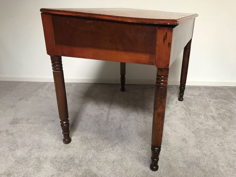 Primitive Slant Top Desk With Hinged Top And Storage 37'W X 25'D X 31'H [Photo 2]