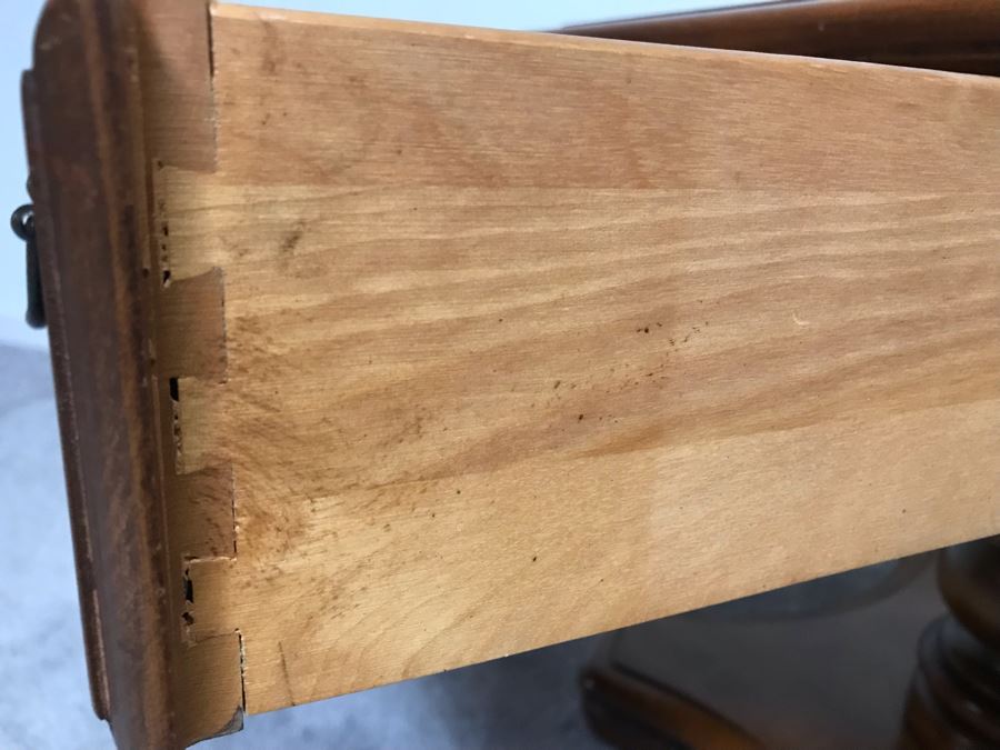 Ethan Allen Wooden Pedestal Table With Drawer 31'W X 21'H [Photo 5]