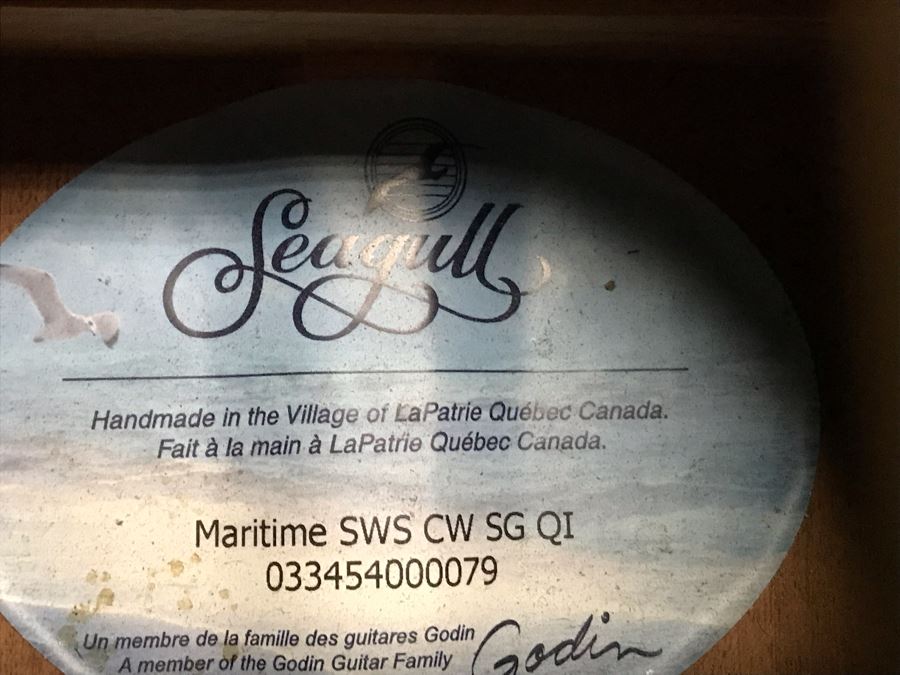 Seagull Acoustic Guitar With Pickup, Stand And Capo Model Maritime SWS CW SG QI [Photo 12]