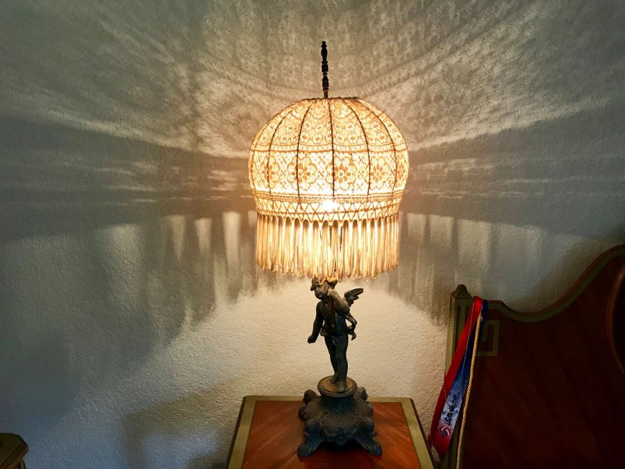Vintage Metal Cherub Table Lamp With Stunning Crochet Shade [Photo 2]