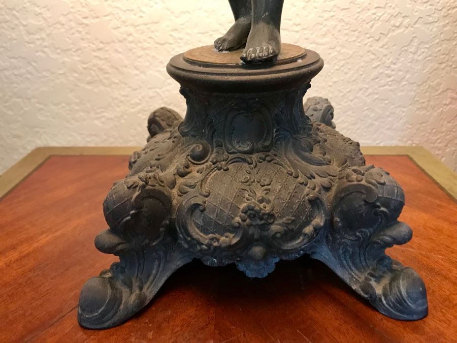 Vintage Metal Cherub Table Lamp With Stunning Crochet Shade [Photo 6]