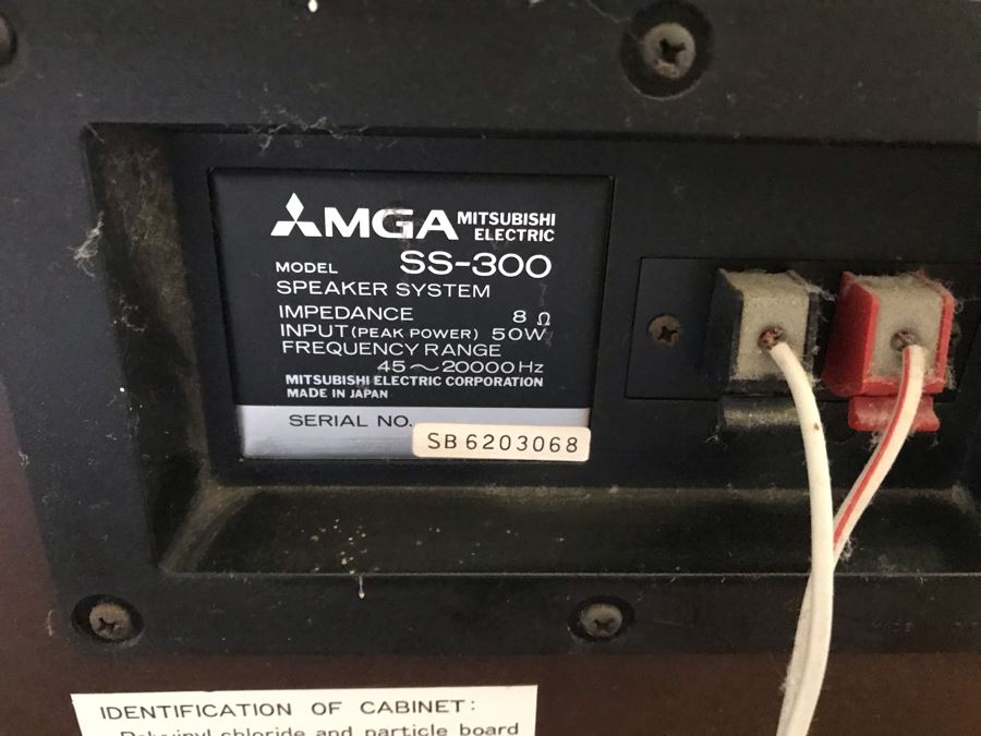 MGA Mitsubishi Electric Integrated Amplifier DA-U300, AM FM Stereo Tuner DA-F200 And Pair Of Speakers SS-300 (Note One Speaker Sounds Good But Has Cosmetic Damage To Foam) [Photo 13]