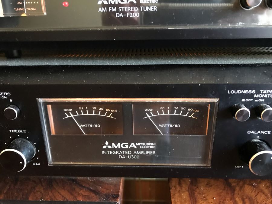 MGA Mitsubishi Electric Integrated Amplifier DA-U300, AM FM Stereo Tuner DA-F200 And Pair Of Speakers SS-300 (Note One Speaker Sounds Good But Has Cosmetic Damage To Foam) [Photo 5]