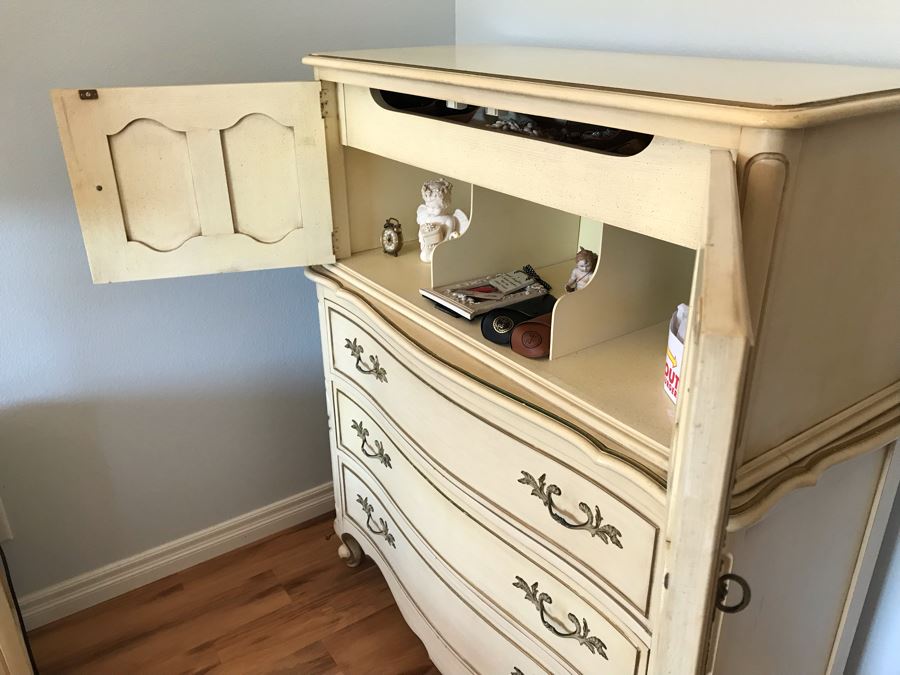 French Provincial Tall 3 Drawer Dresser With 2 Door Cabinet By Drexel [Photo 4]