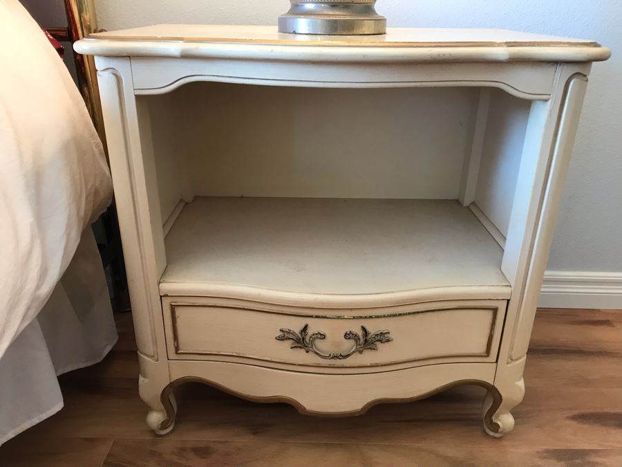 French Provincial Matching Nightstands With Pair Of Vintage Lamps  [Photo 3]