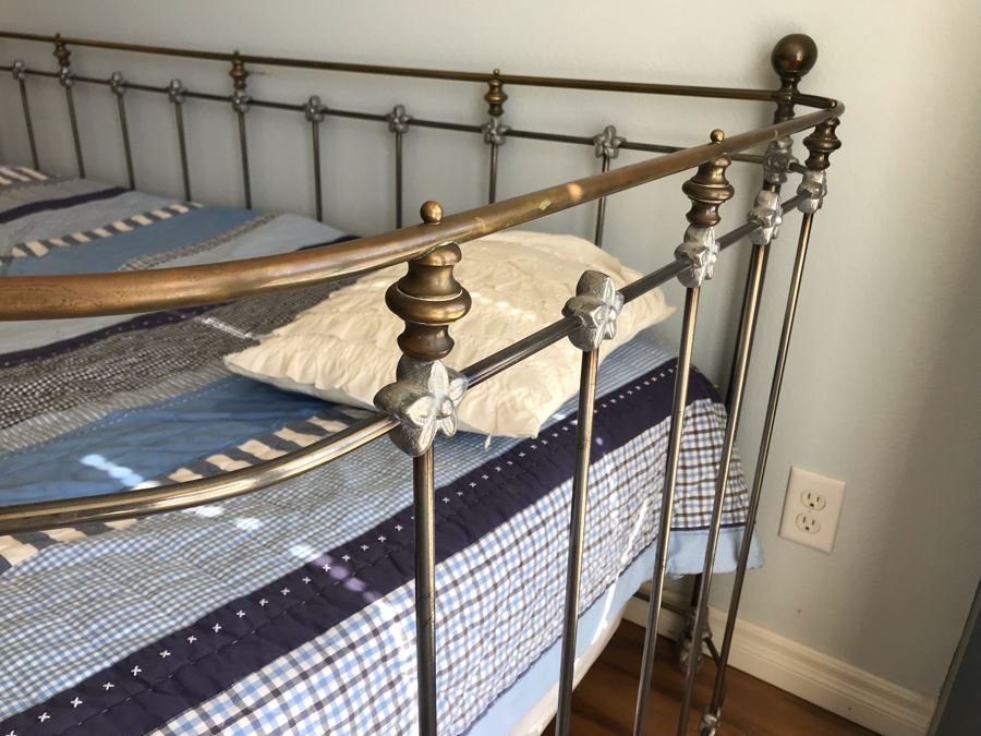 Vintage Brass Daybed With Floral Accents & Pop Up Trundle - Does Not Include Mattress, Box Spring Or Bedding [Photo 8]