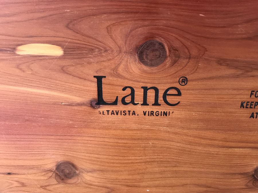 LANE Cedar Hope Chest With Carved Wood Accents Sold Empty [Photo 10]