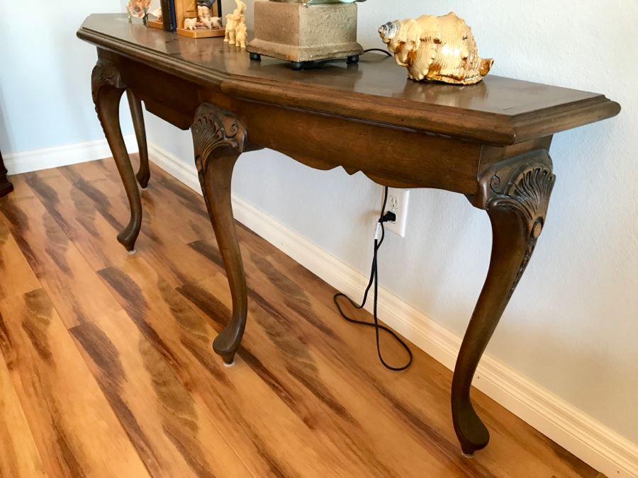 Stunning Vintage Wooden Hallway Entry Table Retailed For $1,600 [Photo 4]