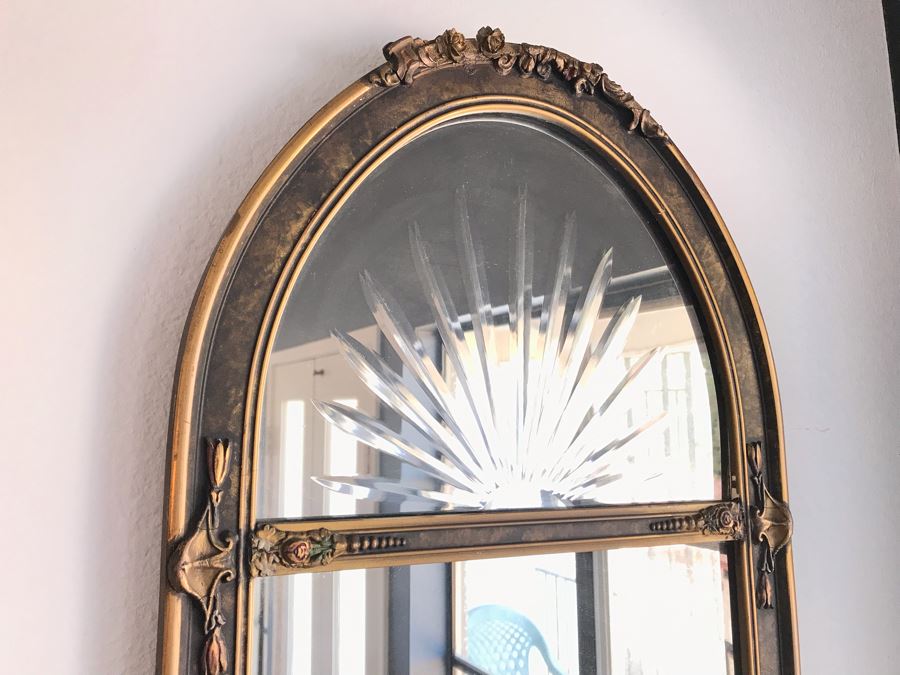 Vintage Painted Wooden Mirror With Etched Sunburst Pattern In Top Of Mirror [Photo 2]