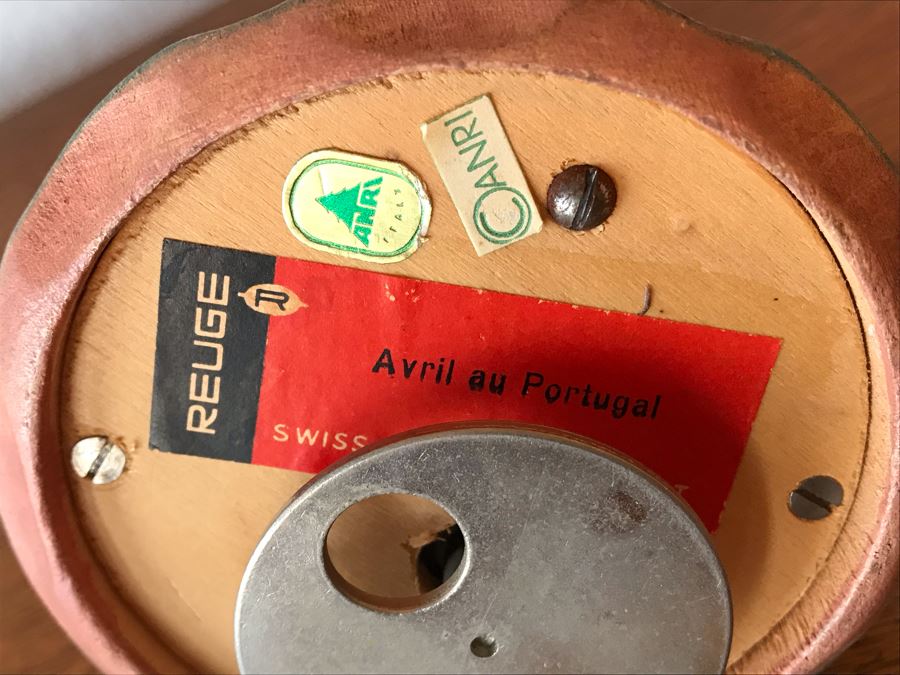 Vintage Royal Doulton Bone China 'Janet' Figurine 778640 And Wooden Anri Music Box Figurine With Reuge Swiss Movement Avril Au Portugal [Photo 12]