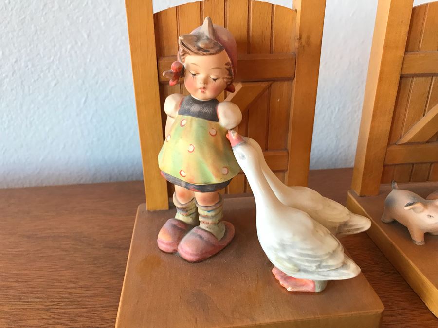 Vintage Bookends Appear To Be Hummel Figurines [Photo 6]