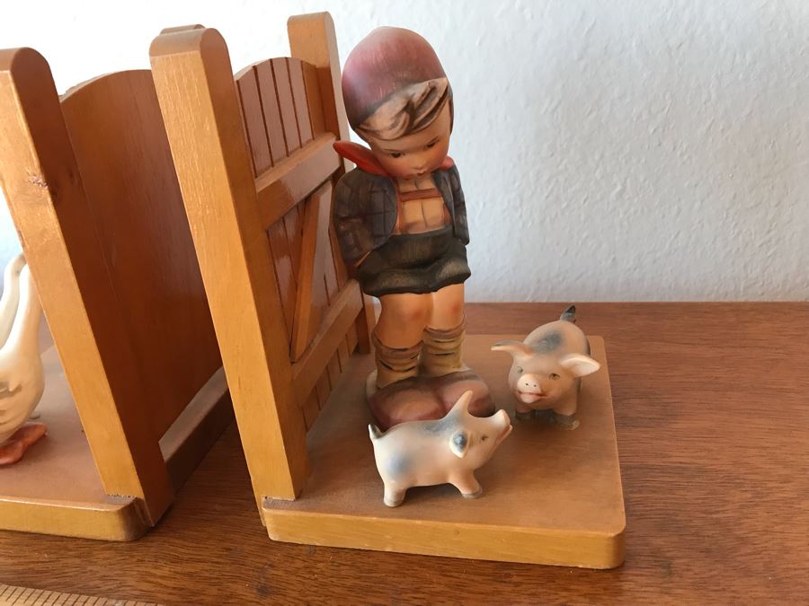 Vintage Bookends Appear To Be Hummel Figurines [Photo 3]