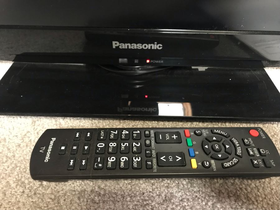 Panasonic 32' 720p 60Hz LCD HDTV Model TC-32LX44 [Photo 3]