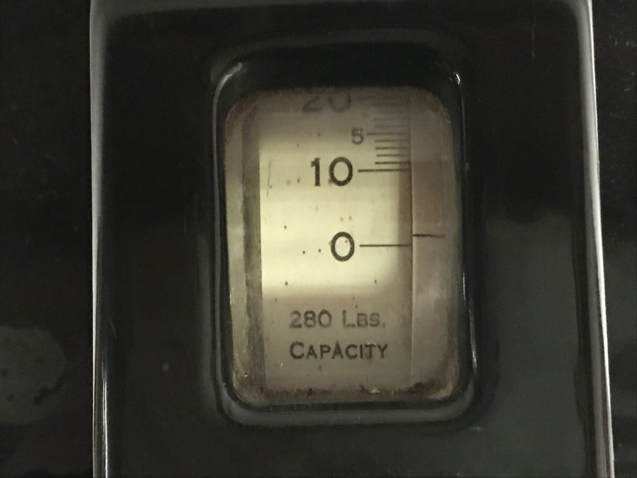 Art Deco Coin-Op Mechanical Scale By The Hamilton Scale Co Person Weigher Model P-W 41'H [Photo 10]