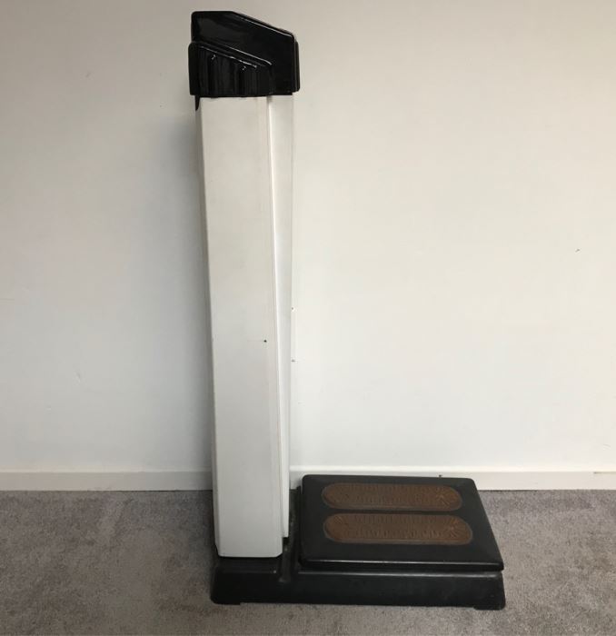 Art Deco Coin-Op Mechanical Scale By The Hamilton Scale Co Person Weigher Model P-W 41'H [Photo 12]