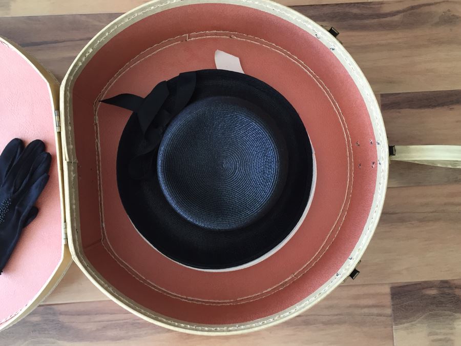 Vintage Hat Box With Black Marshall Field & Family Hat, White Noreen Fashion Hat, Beaded Black Gloves And 20's Flapper Style Black Hair Comb [Photo 3]