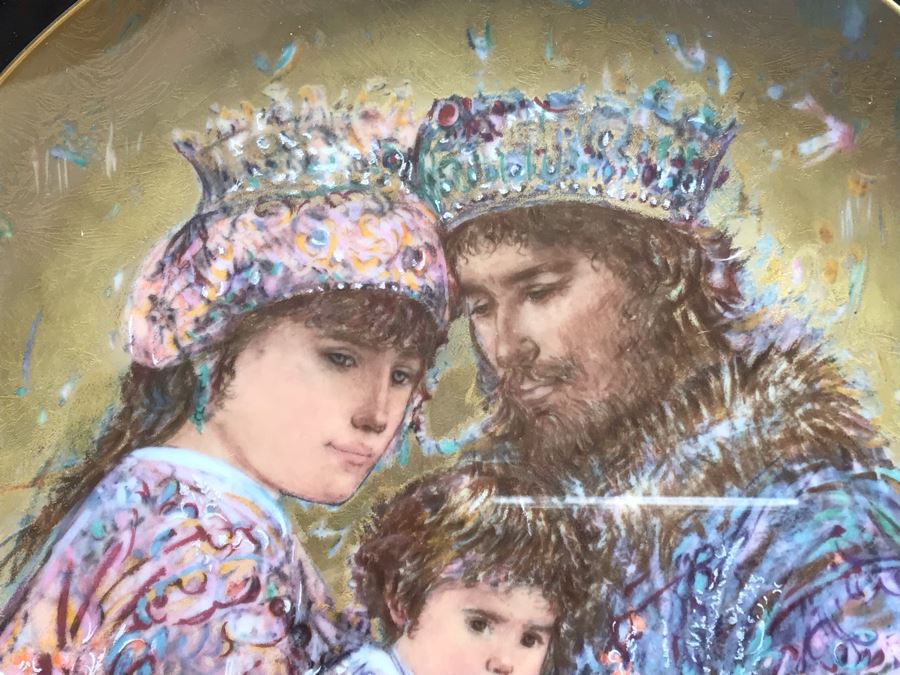 Set Of (3) Edna Hibel Limited Edition 'The David Series' Plates: Bathsheba, Wedding Of David & Bathsheba And David Bathsheba & Solomon (2) Shadowbox Framed And (1) With Original Hibel Box And Cert [Photo 22]