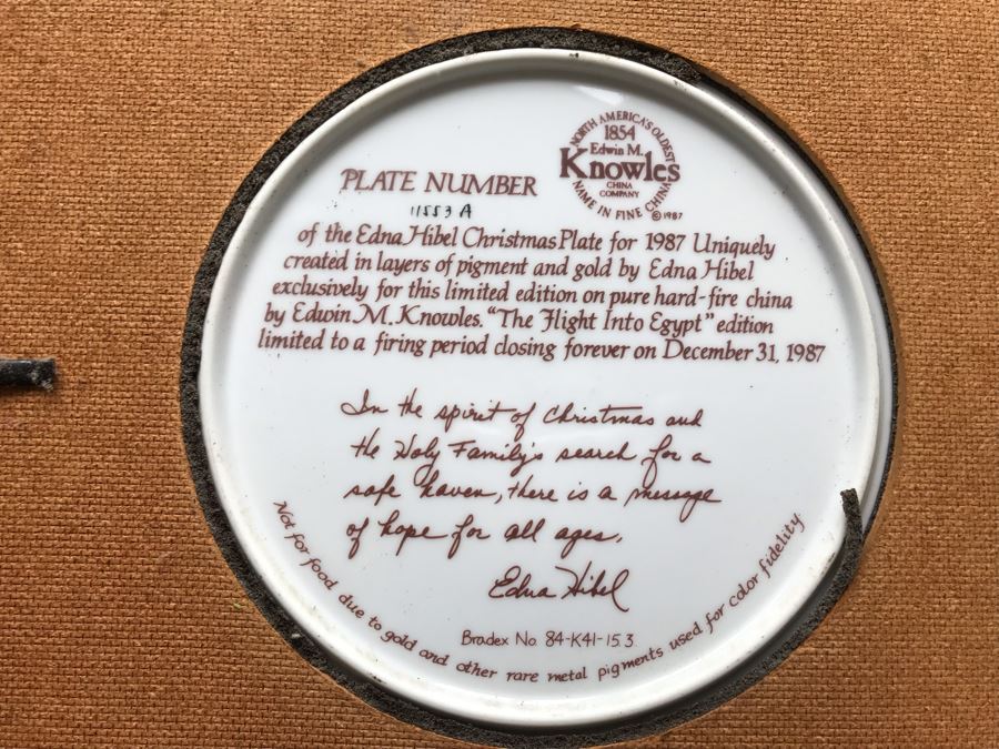Set Of (4) Edna Hibel Limited Edition Christmas Plates 9': 1985, 1986 And (2) 1987 [Photo 29]