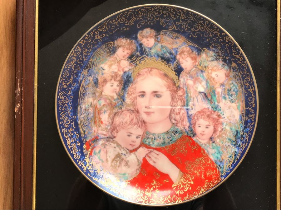 Set Of (4) Edna Hibel Limited Edition Christmas Plates 9': 1985, 1986 And (2) 1987 [Photo 18]