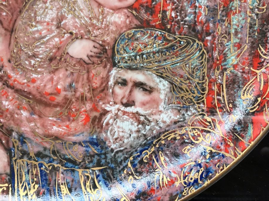 Set Of (4) Edna Hibel Limited Edition Christmas Plates 9': 1985, 1986 And (2) 1987 [Photo 10]