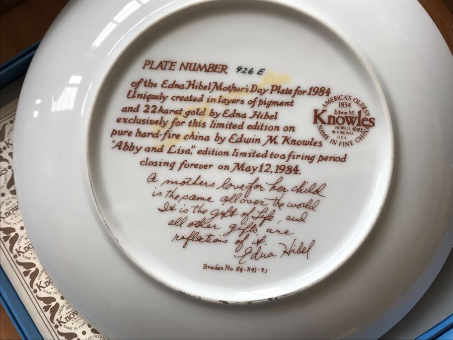 Set Of (4) Edna Hibel Limited Edition Mother's Day Plates With Boxes: 1984, 1985, 1986 And 1987 [Photo 21]