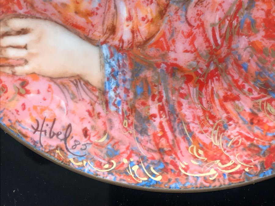 Set Of (5) Limited Edition Framed Edna Hibel Plates: (1) Leah's Family - The World I Love And (4) Mother's Day Plates 1984-1987 [Photo 15]