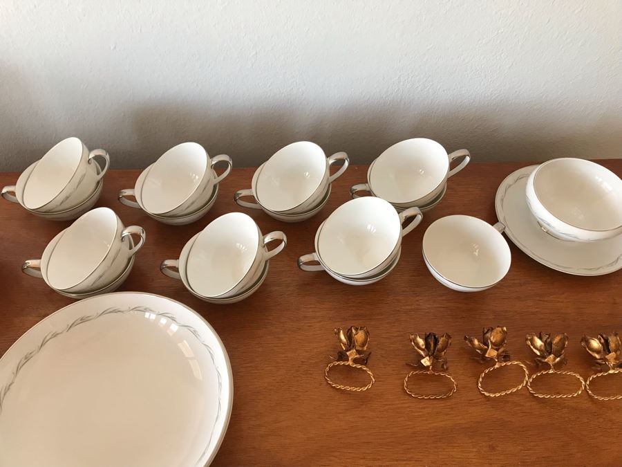 Set Of MIKASA Fine China 'Bridal Lace' Pattern From Japan Apx 82 Pieces And (6) Gold Tone Rose Napkin Rings [Photo 10]