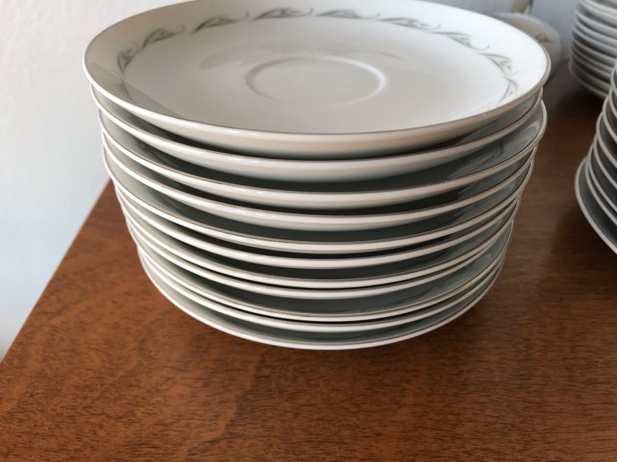 Set Of MIKASA Fine China 'Bridal Lace' Pattern From Japan Apx 82 Pieces And (6) Gold Tone Rose Napkin Rings [Photo 4]