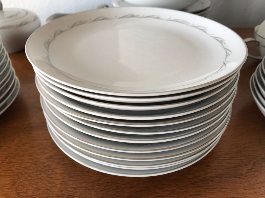 Set Of MIKASA Fine China Bridal Lace Pattern From Japan Apx 82 Pieces set-of-mikasa-fine-china-bridal-lace-pattern-from-japan-apx-82-pieces