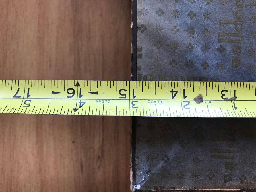 Nicely Framed Vintage Decorative Print 15' X 17' [Photo 7]