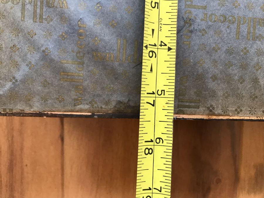 Nicely Framed Vintage Decorative Print 15' X 17' [Photo 8]