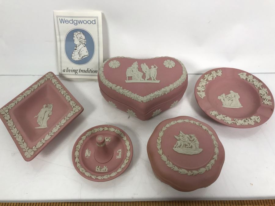 Vintage Pink Wedgwood Japerware Lot [Photo 1]