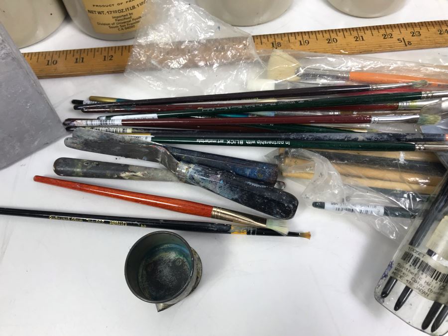 Huge Supply Of Artist's Brushes From Local Plein Air Painter Donald 'David' Ainsley's Estate [Photo 12]