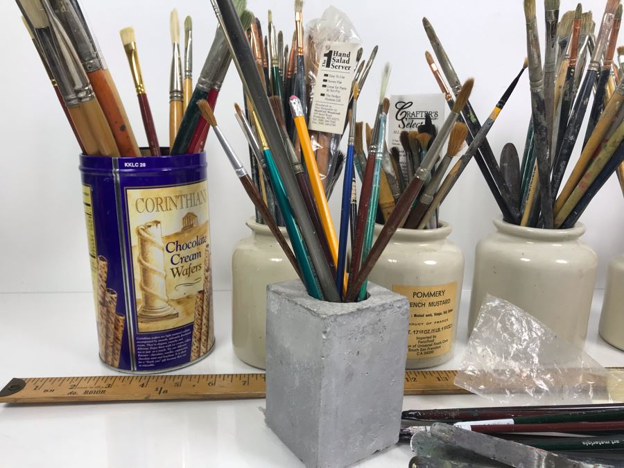 Huge Supply Of Artist's Brushes From Local Plein Air Painter Donald 'David' Ainsley's Estate [Photo 8]