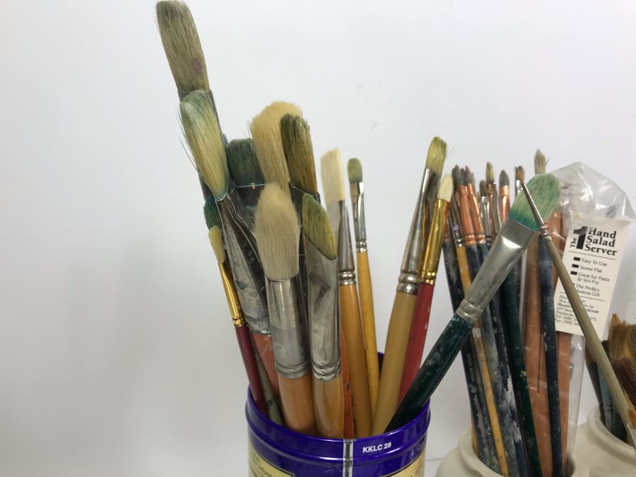 Huge Supply Of Artist's Brushes From Local Plein Air Painter Donald 'David' Ainsley's Estate [Photo 10]