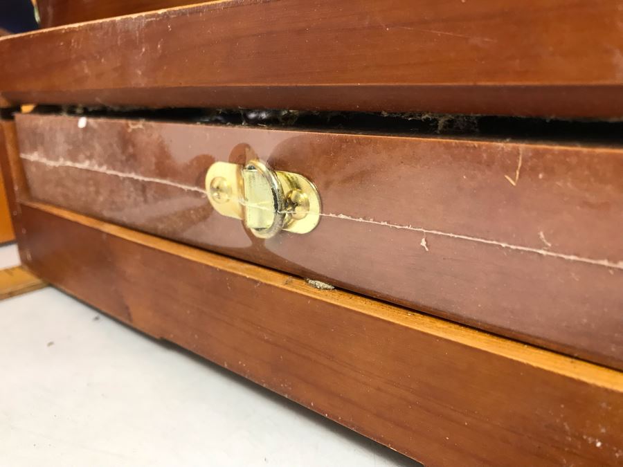 Arist's Studio Easel Unused With Box Comes With Paint [Photo 6]