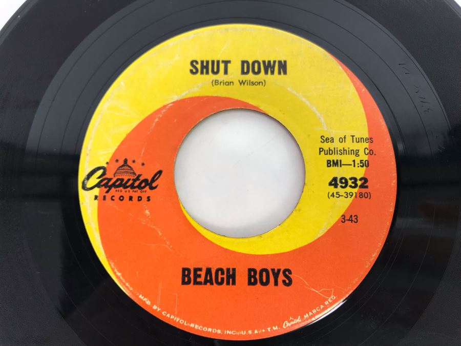 Vintage Beach Boys Surfin' U.S.A. And Shut Down Capital Records 45RPM Vinyl Record 4932 [Photo 4]