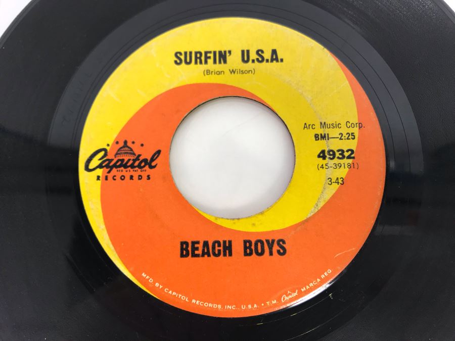Vintage Beach Boys Surfin' U.S.A. And Shut Down Capital Records 45RPM Vinyl Record 4932 [Photo 2]