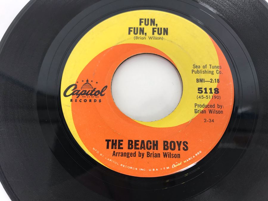 (2) The Beach Boys 45RPM Vinyl Records: Fun, Fun, Fun And Why Do Fools Fall In Love (5118); Wouldn't It Be Nice And God Only Knows (5706) Capital Records [Photo 3]