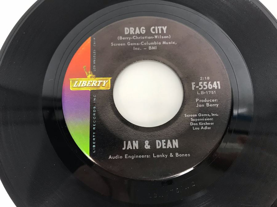 Jan & Dean Drag City And Schlock Rod (Part 1) 45RPM Vinyl Record F-55641 Liberty Records [Photo 2]